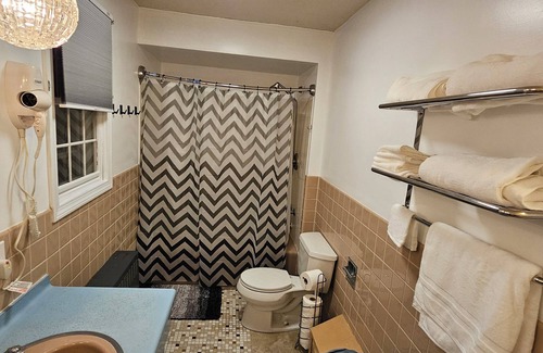 Williston North Apartment | 2 bedrooms that are warm and comfortable queen size bedsnn