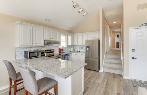 North End Condo | 2 Blocks to Beach Access: Ocean City Adventure!