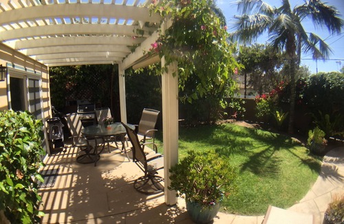 Encinitas House | 2-blocks to Moonlight Beach, Private Yard, AC, bikes, Over 200 5-star reveiws