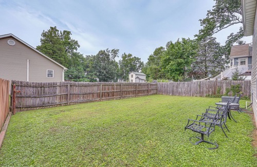 Issue House | 2 Blocks to Potomac River: Gem in Colonial Beach!