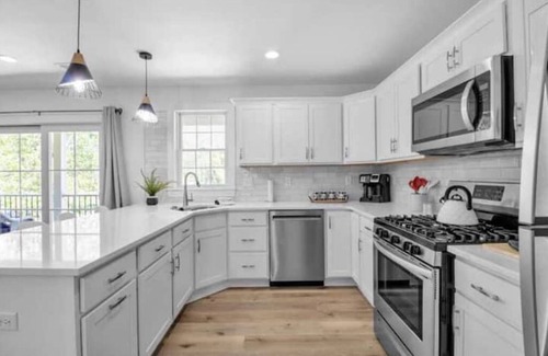 Ellicottville Apartment | 2 BR + Apartment-Walking distance to town, new build with balcony and fire table
