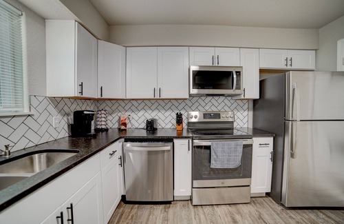 Bentonville Apartment | 2-BR Restful Stay in a Redesigned Home Near The Momentary & 8th Street Market