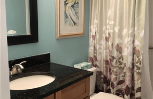 Laurel Villa | 2 BR VILLA SUITE w/queen bed
