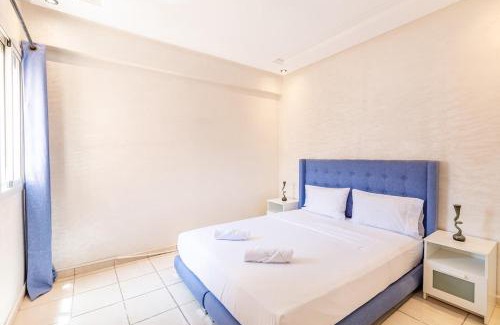 Tassoultante Apartment | 2 chambres dans la ville rouge