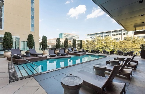 Memorial House | 2 Classic Double Rooms at The Moran CityCentre, Swimming Pool, Free Parking!