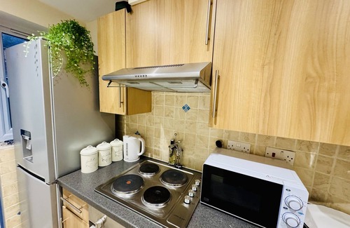 Oxford House | 2 Double Bedrooms-Terraced home