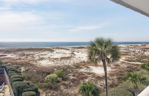 Fort Morgan Condo | 2 FREE beach chairs!*DIRECT GULFFRONT end unit-top floor!1 bd 1ba GSPCondos#3301