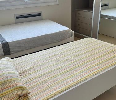 Otura House | 2 Hb con maravillosa piscina a 5 minutos de Granada y campo de golf