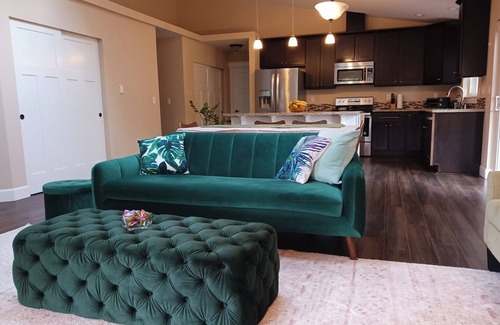 South Hill House | 2 Homes Available! Newer 3 bedroom & 2 bath Rambler & Tiny Home in backyard