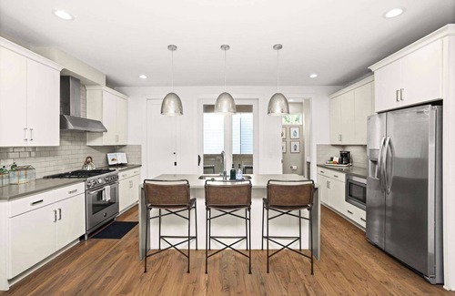 Eighth Avenue House | 2 Homes Downtown Great for Big Groups!