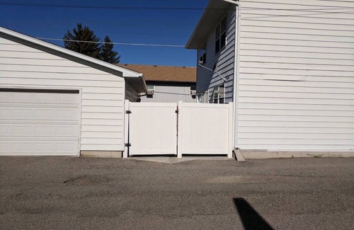 Rexburg Apartment | 2 King Beds - 2 bedrooms - Basement Apt w/Kitchen