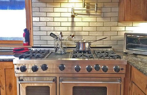 Lansing Cabin | 2 Lakefront Cabins on 1.3 Acres. Cayuga Cabins - Finger Lakes, near Ithaca