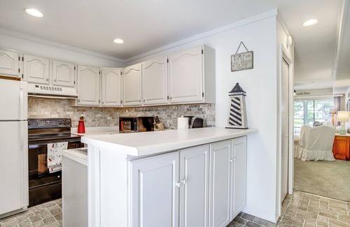 Selbyville Apartment | 2 Mi to Beach: Gem w/Enclosed Patio in Selbyville