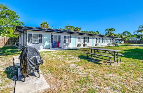 Homosassa Apartment | 2 Mi to Chassahowitzka River! Cozy Resort Studio