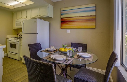 Indio Apartment | 2 Mi to Coachella and Stagecoach Condo with Pool