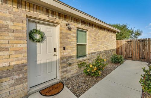 Pharr Apartment | 2 Mi to DHR Health Commuter-Friendly Pharr Apt