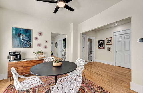 Rogers House | .2 mi to Downtown Rogers, Heated pool on Bike Trail, King Bed, Fire table