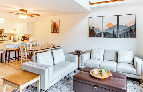 Durango Condo | 2 Mi to Dtwn Durango: Family Resort Retreat!