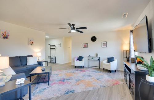 Fulton House | 2 Mi to Dtwn Fulton Meadowlark Home with Deck!