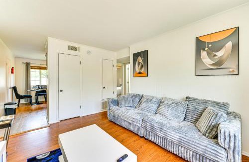 Nacogdoches Apartment | 2 Mi to Historic Dtwn Nacogdoches Cozy Apartment!