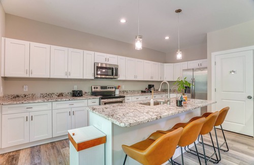 Bumpass House | 2 Mi to Lake Access: Pet-Friendly Bumpass Retreat!