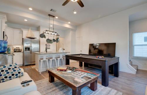 Montgomery House | 2 Mi to Lake Conroe Access Home with Pool Table!