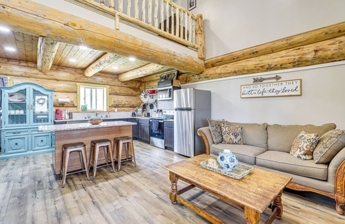 Gusher Cottage | < 2 Mi to Skinwalker Ranch: 'rustic Cliff' Retreat