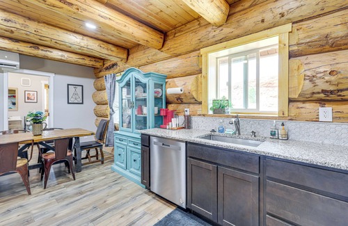 Gusher Cottage | < 2 Mi to Skinwalker Ranch: 'rustic Cliff' Retreat