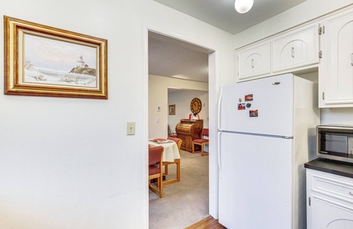 Southeast Eugene House | 2 Mi to University of Oregon: Pet-Friendly Abode