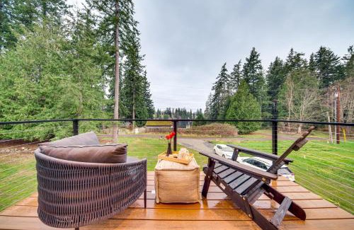 Warm Beach House | 2 Mi to Warm Beach Family Gem with Views