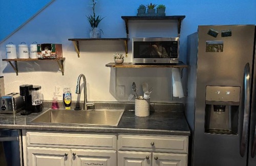 Zephyr Cove House | 2 miles to everything Tahoe and Heavenly skiing!