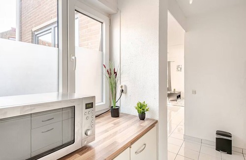Terneuzen House | 2 Minutes From Local Shops & Sea Wall! | Gorgeous Vacation Home in Terneuzen!
