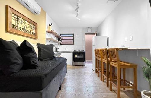 Guaruja House | 2 quartos - 200m do mar - Jacuzzi - AC - Churrasqueira