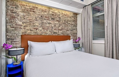 South Beach Hotel | 2 Relaxing Units with Modern Comforts in the Heart of San Francisco