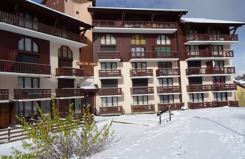 Vallandry Apartment | 2-Room Apartment for 4 in Vallandry - Ski-In/Ski-Out, Close to Shops and Amenities