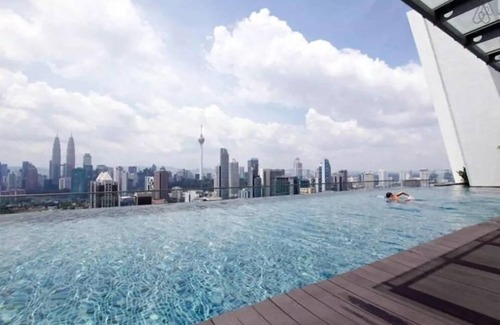 Chow Kit Apartment | 2 Rooms Best Sky Pool KL@KLCC 5