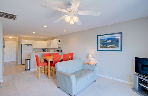 Surf City House | 2-story townhouse with sound views, washer/dryer, community outdoor pool, AC