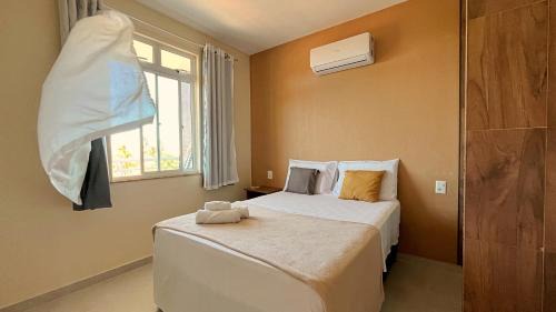 Porto das Dunas Apartment | 2 suítes temporada - VENTILADO E NASCENTE, condomínio tranquilo com PISCINA, CHURRASQUEIRA E PLAYGROUND I Cozinha completa, estacionamento coberto, home office I Ideal para FAMÍLIAS E CASAIS I Prox do BEACH PARQUE e PRAIA - Porto das Dunas - CE