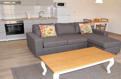 Puisseguin Cottage | 2 The Courtyard 4 Star Vineyard Gite