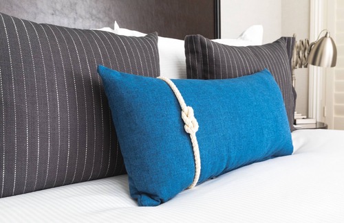 South Beach Hotel | 2 Units | Bayview Rooms at Harbor Court | Elegant Stay by the SF Waterfront