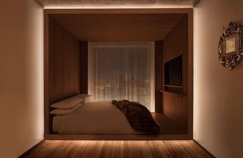 Little Italy Hotel | 2 Units, Queen Hi-Floor, Public Hotel New York, Minutes from Times Square