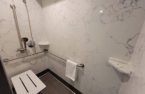 Newhall Resort | 2 Units with Free Parking! Near Children's Discovery Museum of San Jose