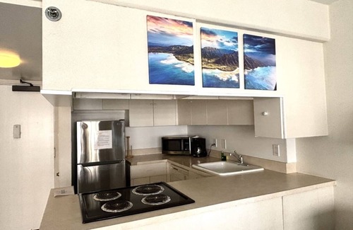 Waikiki Condo | 2 Units with lagoon/ocean views! Sleeps 10, Perfect for big groups!