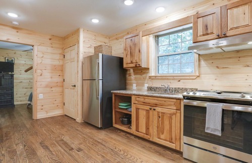 Big Cove Tannery Cabin | 2 WATERFRONT CABINS 2 HOT TUBS 2 FIRE RINGS BEACH FISH HIKE KAYAKS TUBES GRILLS