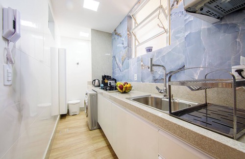 Centro Apartment | 20 m from the beach in the center of Guarapari - Brazilian Corner