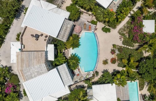 Leeward Settlement House | 20% Off Sept -Walk to Grace Bay, Pool, Views! (#4)
