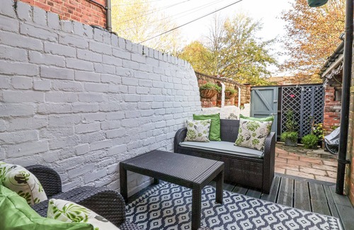 York House | 202 SALISBURY TERRACE, with open fire in York