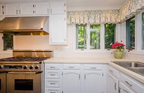 Shorewood-Tower Hills-Harbert House | 2026 Now OPEN! Colossal Lakefront Home in Sawyer!