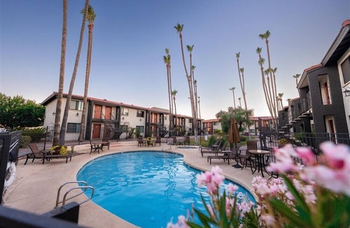 New Papago Parkway Apartment | 205 Scottsdale Escape: Fully Furnished Vacation Rental with Resort Amenities