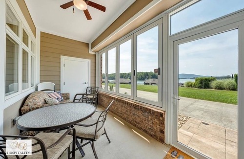 Huddleston Apartment | #206 Pointe - 2 Bedroom Lakefront Condo at Mariners SML